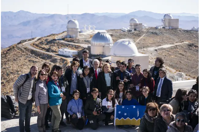 Presidente y Primera Dama visitan Observatorio La Silla en inicio de actividades por eclipse solar: “Chile es hoy día la capital del mundo en astronomía”