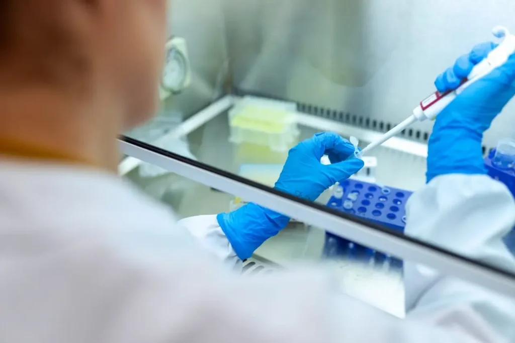 Ministerio de Ciencia anuncia fondo de $1.500 millones para apoyar diagnóstico de COVID 19 en la red de laboratorios universitarios