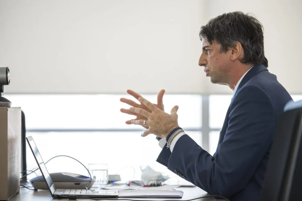 Ministro Andrés Couve presenta segunda cuenta pública y destaca el rol de la comunidad científica para enfrentar la pandemia