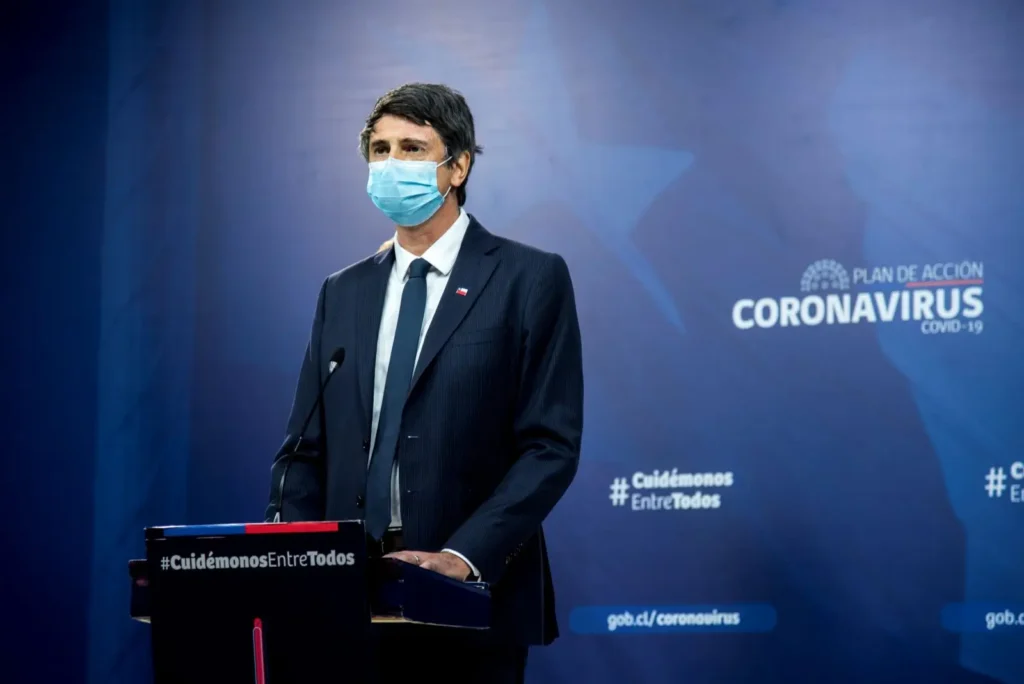 Ministro Couve respecto al proceso de educación a distancia: “Tuvimos que pasar rápidamente de la conversación sobre la cuarta revolución a la acción inmediata”