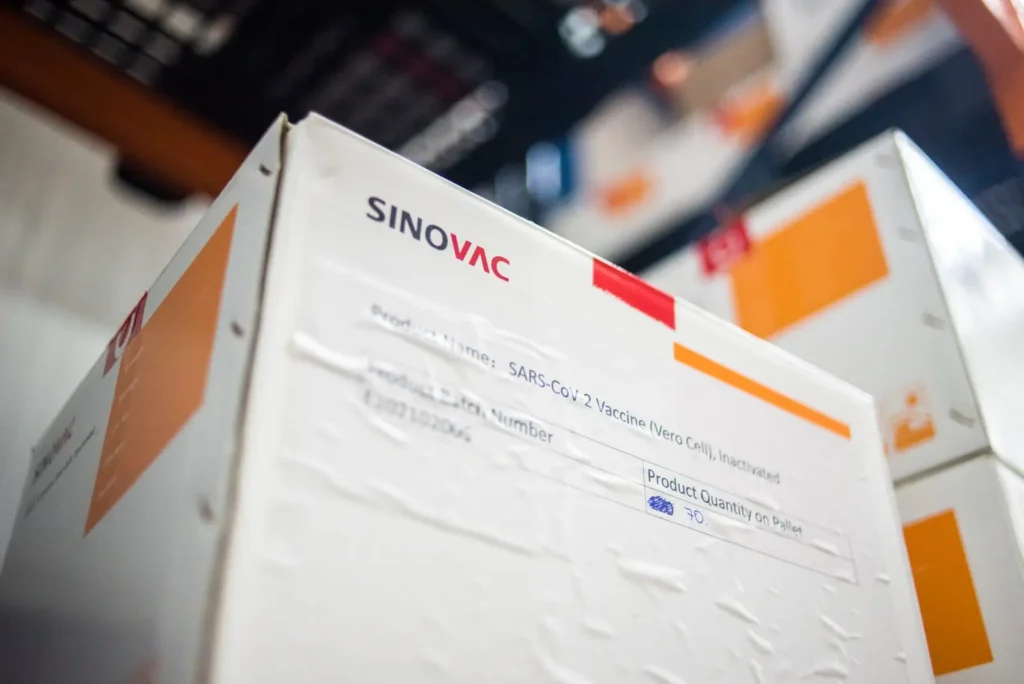 Ministro Couve por validación de OMS a Sinovac: “Esto gatillará una mayor apertura internacional y una mayor adhesión de la ciudadanía”
