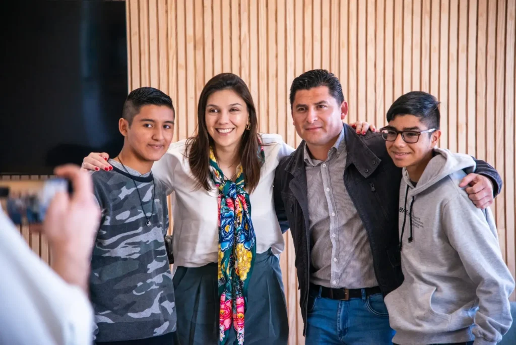 Ministra de Ciencia se reunió con estudiantes ganadores del premio Club Ciencias Chile 2021