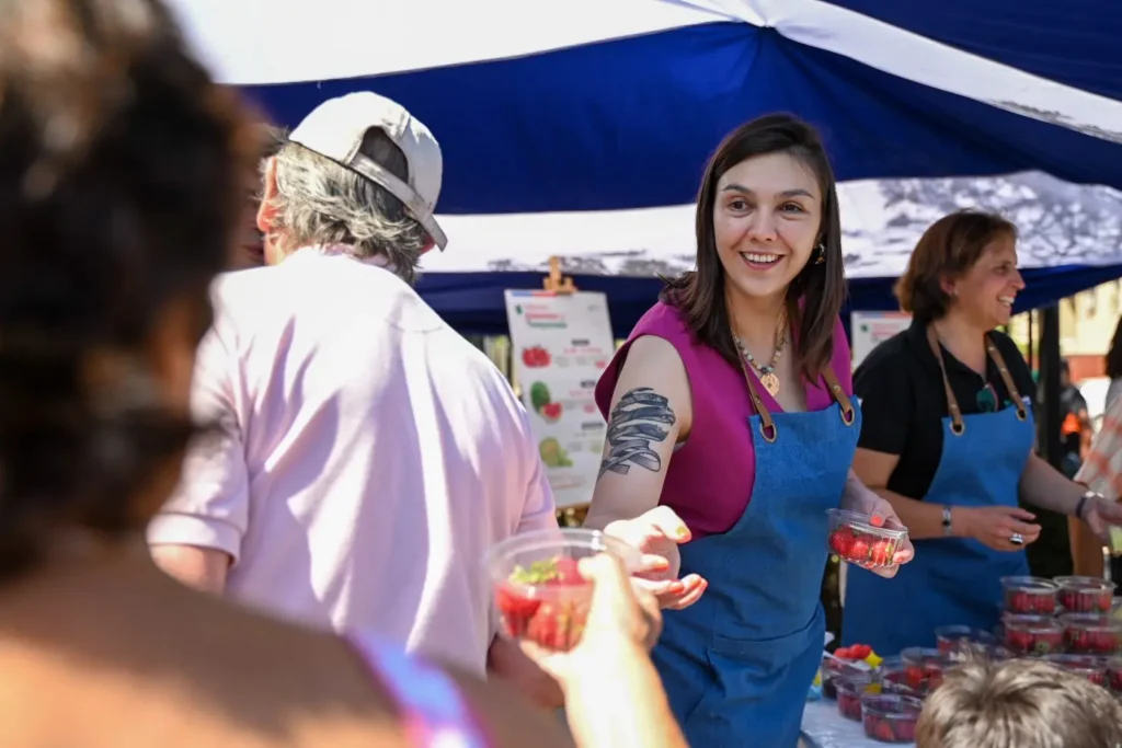Ministerios de Agricultura y Ciencias invitan a consumir frutas hidratantes ante altas temperaturas