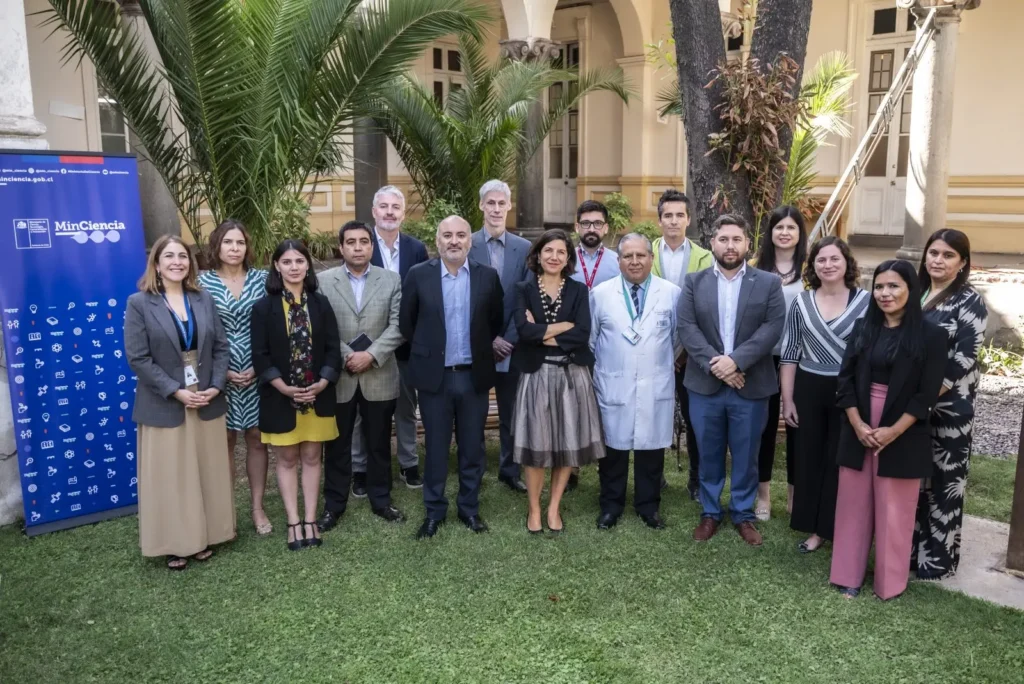 Inteligencia Artificial ya detecta redes delictuales, faltas de tránsito y pacientes prioritarios en hospitales: Ministra de Ciencia destaca uso creciente en el Estado