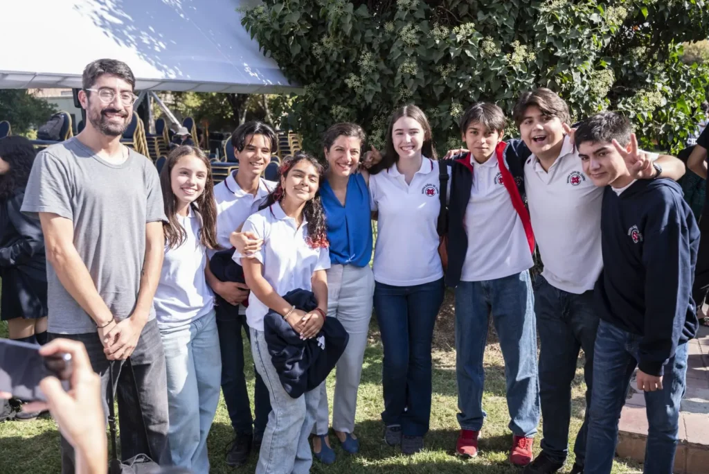 Chile entrena a sus futuros profesores en Inteligencia Artificial