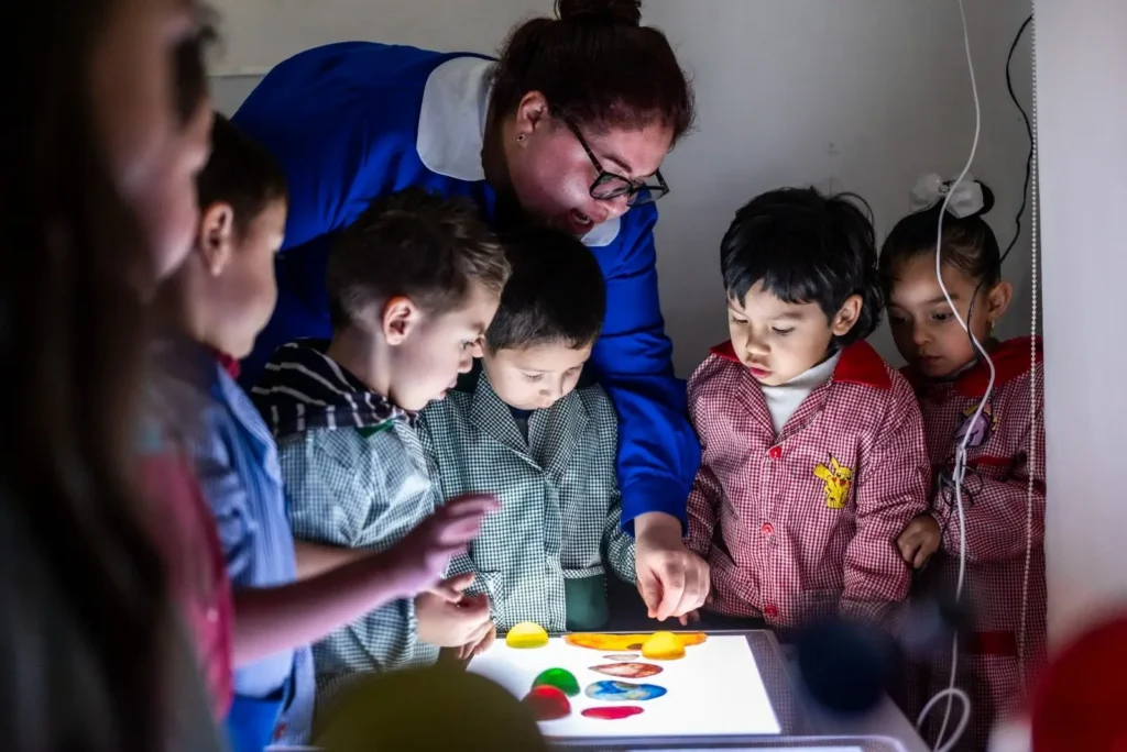 Más de 43 mil niñas y niños de educación parvularia ya exploran el mundo con mirada  científica