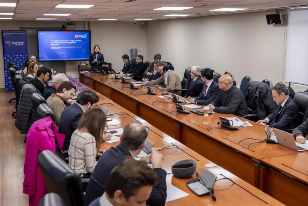MinCiencia sostuvo reunión clave con los actores más importantes de la industria tecnológica