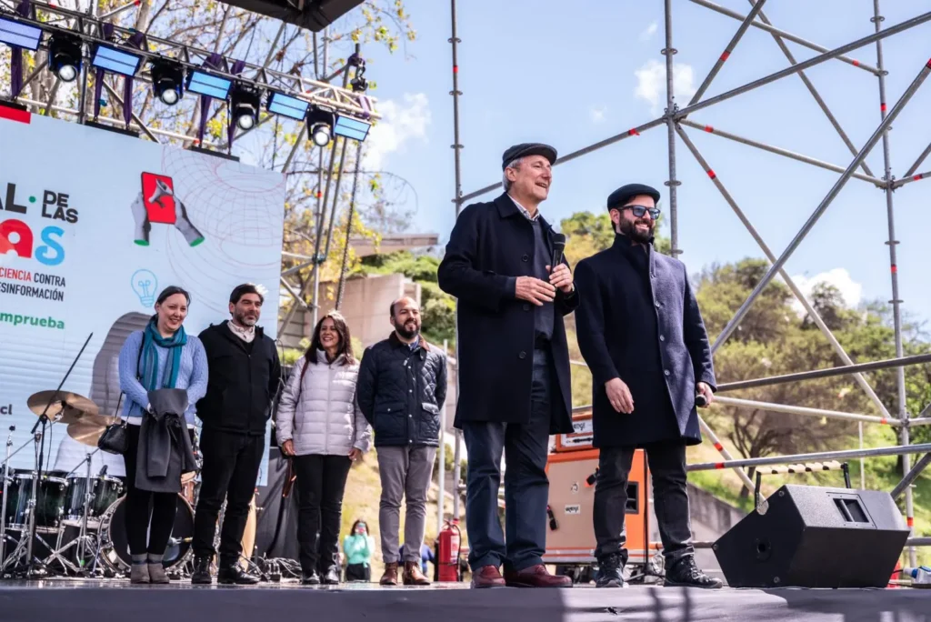 Presidente Boric: “la ciencia es la voluntad humana de transformar lo que nos rodea en algo que logre hacer un país mejor”