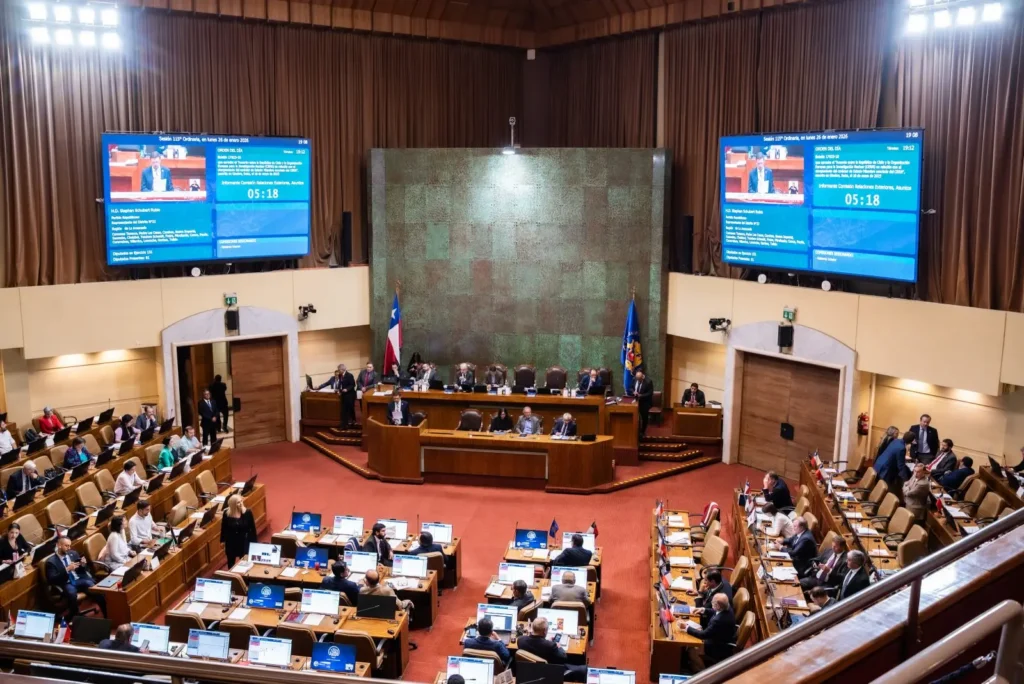 Despachado a ley el ingreso de Chile al principal laboratorio de física de partículas del mundo