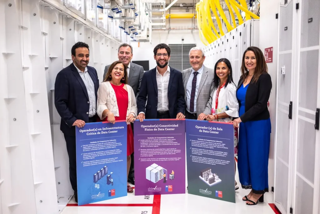 Ministerio de Ciencia y ChileValora presentan nuevos perfiles laborales para fortalecer la industria de data centers en Chile